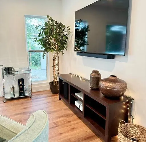 Downtown Dream- Relaxing Escape In Downtown *